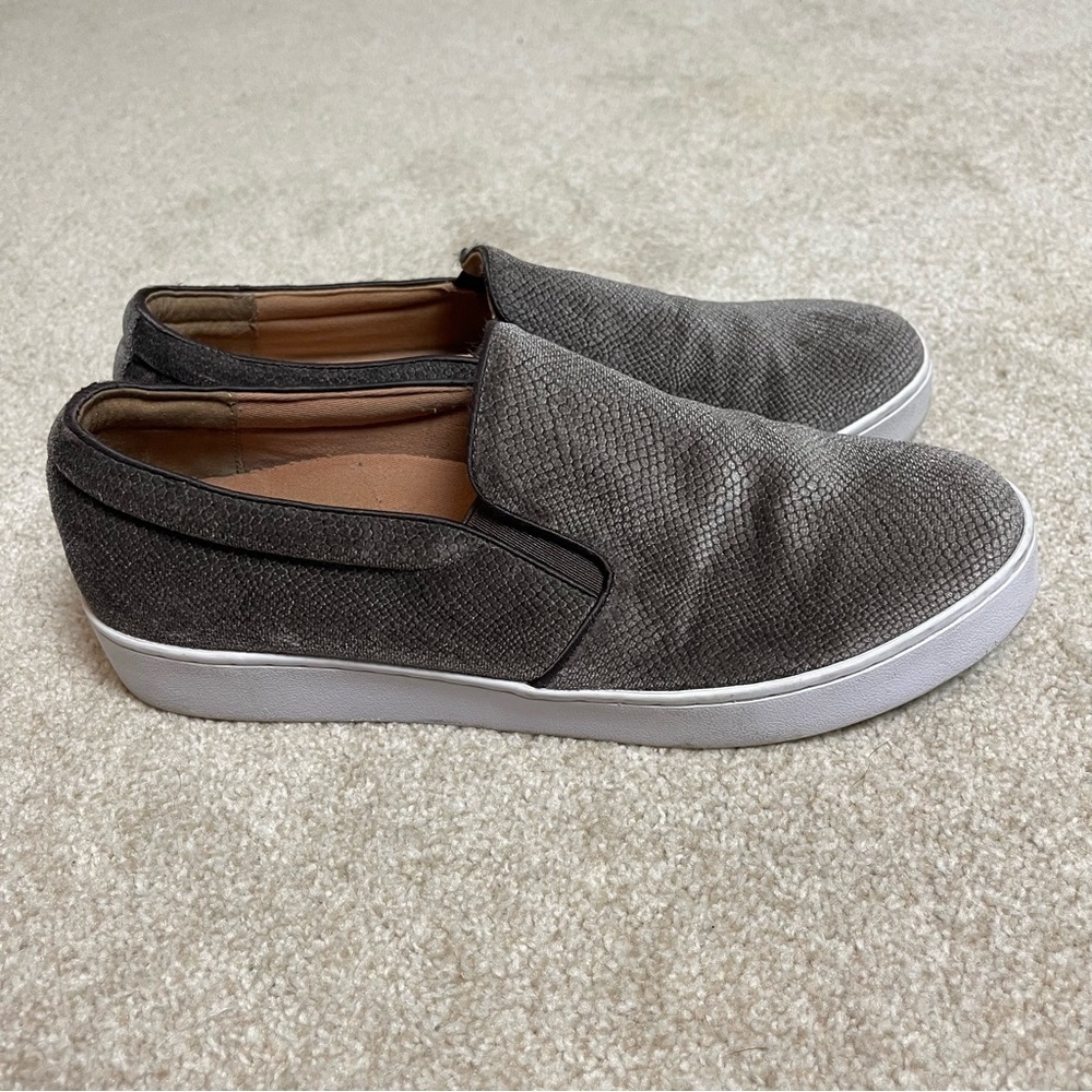 Vionic Splendid Midi Holiday Grey Velvet Slip On Comfort Loafer Sneaker Sz 8.5 - Picture 4 of 8